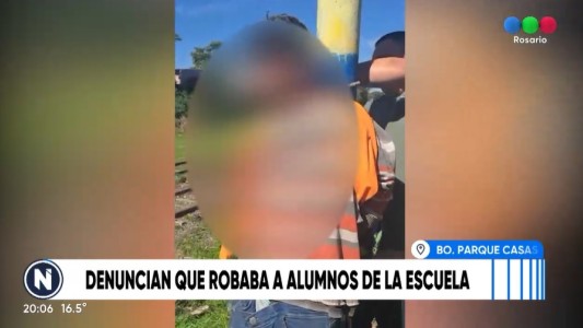 Redujeron y ataron a un ladrón que quiso robarle los celulares a dos chicos en Rosario