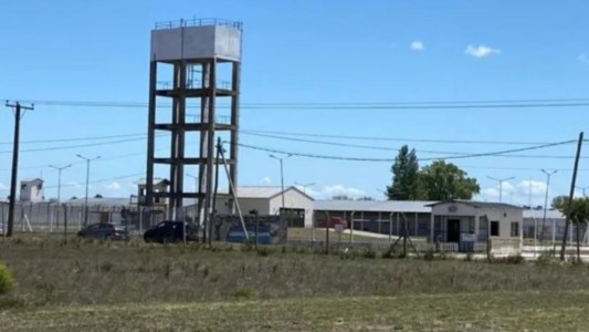 Dos presos asesinaron a un recluso en un penal de La Plata