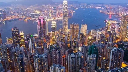 Cuáles son las 10 ciudades del mundo donde se trabaja más horas