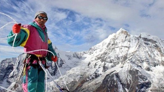 Récord mundial: alcanzó la cumbre del Everest por vez número 27, en 30 años
