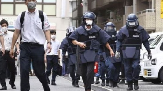 Tres muertos y un herido en apuñalamiento y tiroteo en Japón