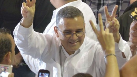 El ex presidente salvadoreño Funes fue condenado a 14 años de cárcel por vínculos con pandilleros