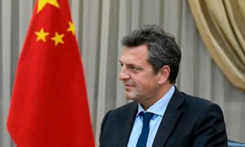 Massa anunció que consiguió en China un financiamiento por 1.000 millones de dólares