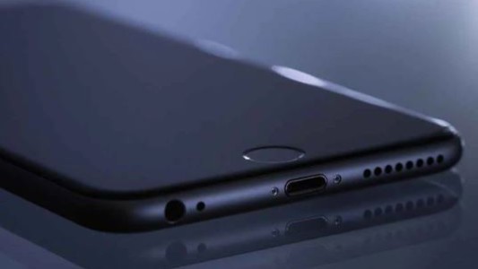 Brutal crimen en Chubut: una mujer mató a su pareja porque le sacó su celular