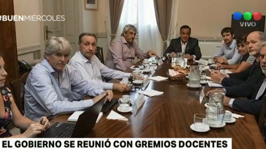 El Gobierno se reunió con gremios docentes