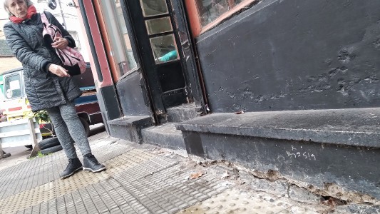 Más de 60 casas con grietas y hundimientos por la construcción de torres en Núñez