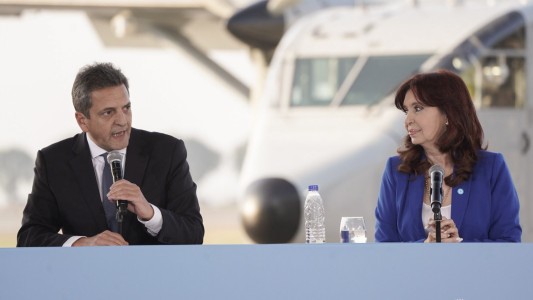 Cristina Kirchner, junto a Massa: "Era necesario construir una lista de unidad"