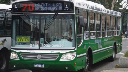Delincuentes atacaron a un chofer de colectivos y rige un paro en la línea 70