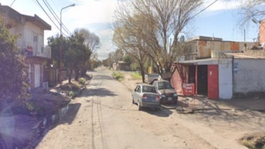 Fue a comprar al almacén, quedó en medio de una balacera y la mataron de 12 tiros