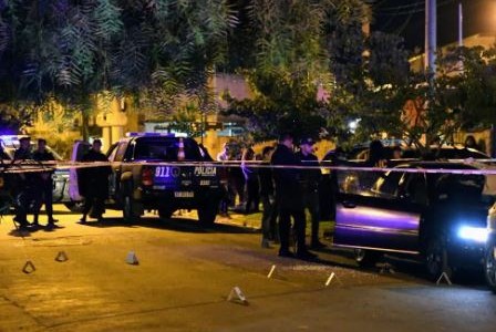 Asesinaron a cuatro personas en menos de tres horas en Rosario
