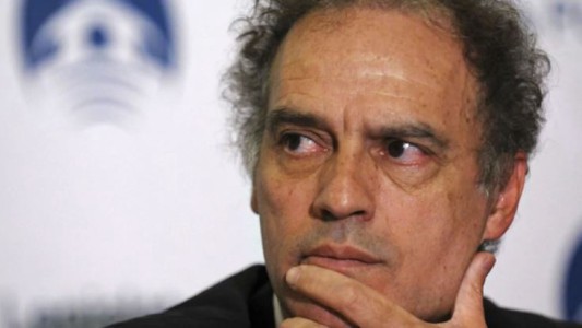 Aníbal Ibarra renunció a la defensa de Cristina Kirchner