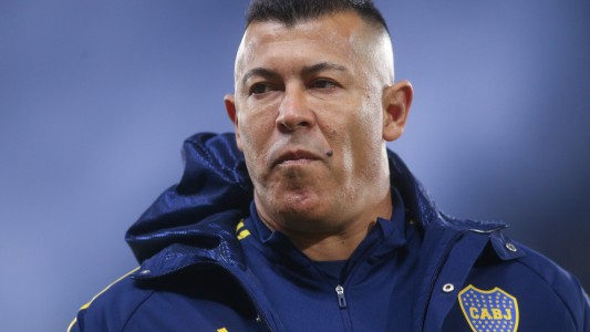 "Me fui muy contento por el juego del equipo", dijo DT Almirón tras el triunfo de Boca ante Huracán