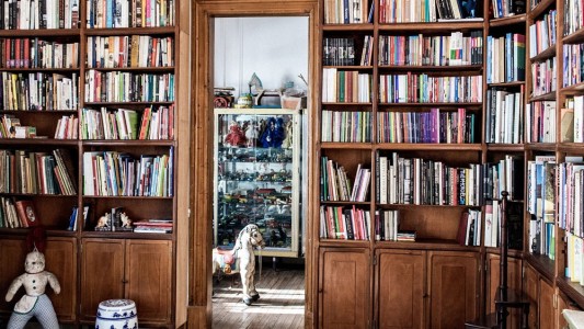 Libreros anticuarios rinden tributo a "Fervor de Buenos Aires": el primer libro de Borges cumple 100 años