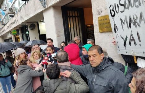 La madre de la adolescente desaparecida en Barrio 31 denunció que "nadie la está buscando"