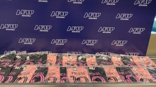 La Aduana advierte sobre "aluvión" de intentos de contrabando de camisetas de Messi del Inter de Miami