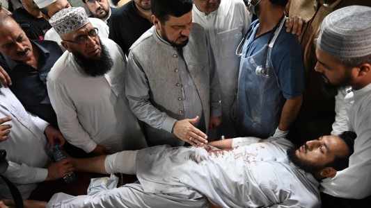 Pakistán: al menos 44 personas murieron tras la explosión de una bomba