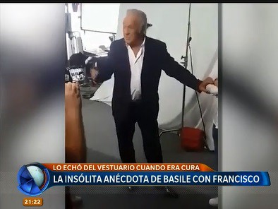 La anécdota del Coco Basile con el Cura Bergoglio