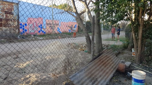 Córdoba: Madre denuncia secuestro policial de su hijo, al que le gatillaron dos veces en un descampado