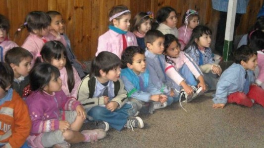 Campaña contra el grooming permite equiparse con tecnología a las escuelas de Patronato de la Infancia