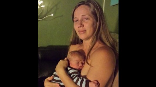 Confesiones del posparto: publicó una foto tres días después de dar a luz y se volvió viral