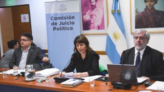 Papelón por un fallido en el juicio político: confundieron a un testigo por su hermano