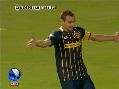 Central derrotó a Sarmiento y volvió a la punta