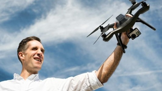 Estudiantes de secundaria rusos podrán formarse en pilotaje de drones de combate