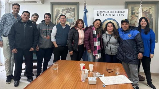 Una mujer pudo conocer a sus hermanos tras permanecer más de 30 años separados