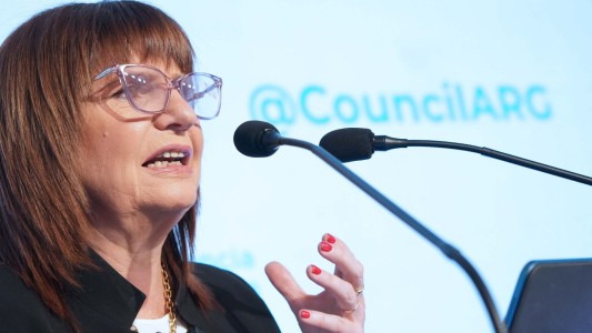 Duras críticas de la oposición al gobierno por el fallo de YPF: "Que lo paguen de su bolsillo"