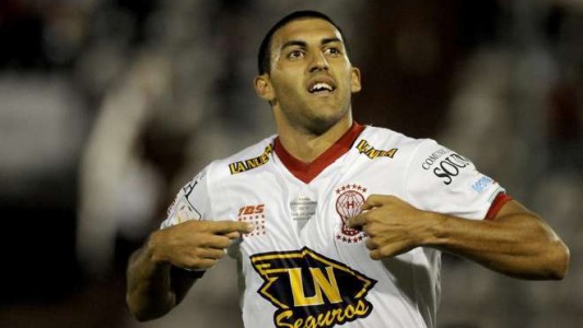 Presidente de Huracán dijo que "el mercado doméstico no puede pagar" a Wanchope Ábila