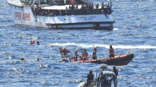 Italia: colapso en Lampedusa por la masiva llegada de migrantes africanos