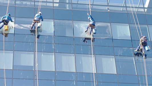 Madrugadores: El trabajo en altura, a primera hora de la mañana