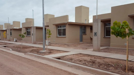 Simulaba tener contactos en el gobierno y estafaba prometiendo viviendas sociales a cambio de dinero