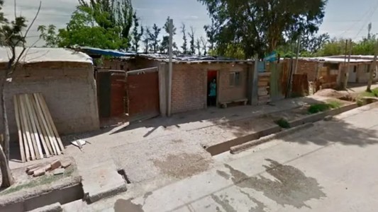 Quiso violar a una joven de 18 años en su casa, los vecinos reaccionaron y lo asesinaron