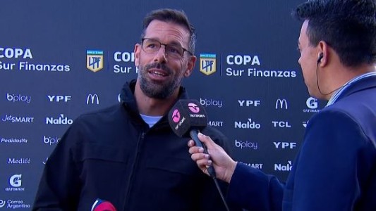 El ex delantero Ruud Van Nistelrooy vino a Argentina para ver la fecha de los clásicos: "Es un placer"