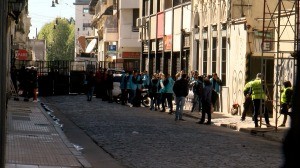 Desalojan a más de 25 familias de un edificio de Monserrat