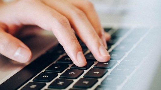 Habilitan turnos online para atenderse en más de 70 hospitales públicos bonaerenses