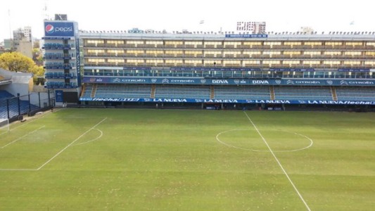 A horas del superclásico, así está el campo de juego de la Bombonera