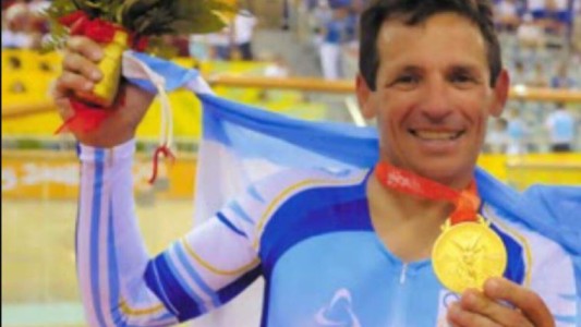 Asaltaron en su casa al campeón olímpico Juan Curuchet: le robaron hasta las medallas
