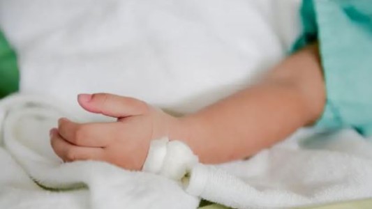 Falleció la beba que tenía fractura de cráneo e investigan a su madre y pareja en San Luis