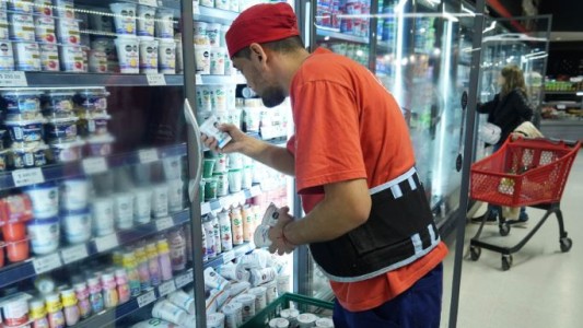 La canasta básica aumentó 12,2% en septiembre y una familia necesitó $319.422 para no ser considerada pobre