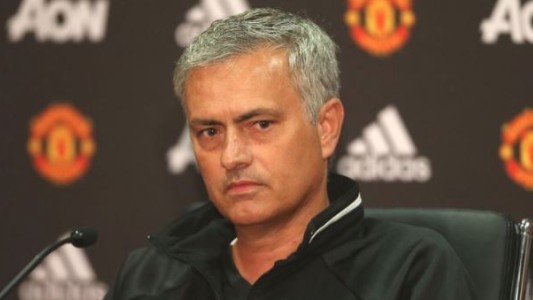 Mourinho, picante con el "Papu" Gómez: "Tengo tos, pero no tomaré jarabe porque podría tener problemas"