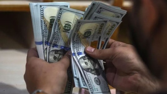 Incertidumbre con el dólar blue y fuerte baja del Contado con Liquidación