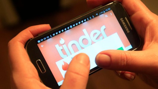 "Tinder Matchmaker": la nueva función de la app que permite a familiares elegirte pareja