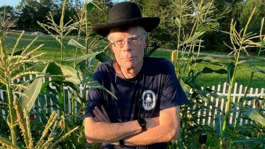 El descargo de Stephen King tras un nuevo tiroteo masivo en Estados Unidos:"Dejen de elegir apologistas del asesinato"