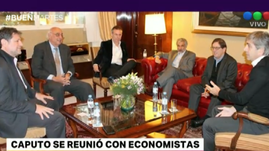 Caputo se reunió con economistas