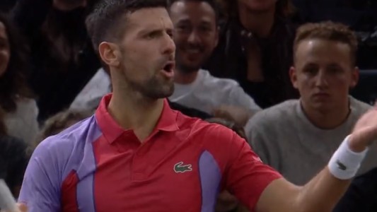 La reacción de Djokovic al ser abucheado en el Masters 1000 de París
