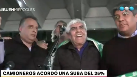 Camioneros anunció que acordó un aumento salarial del 25%