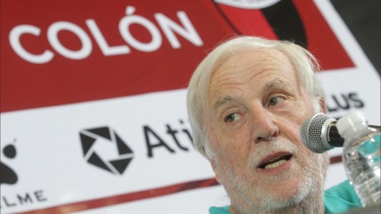 "Ganen o ya saben": Dejan banderas con frases amenazantes en la casa del presidente de Colón de Santa Fe