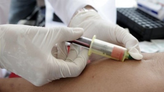 Copagos: bioquímicos también cobrarán un extra a pacientes de prepagas